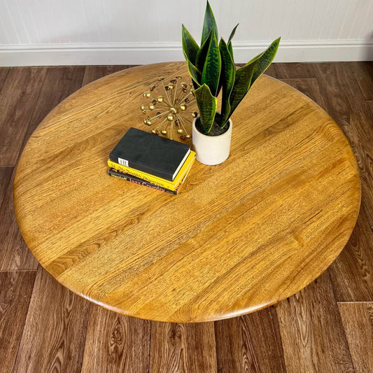 Vintage Mid-Century Modern Solid Oak Coffee Table w/ Spider Base