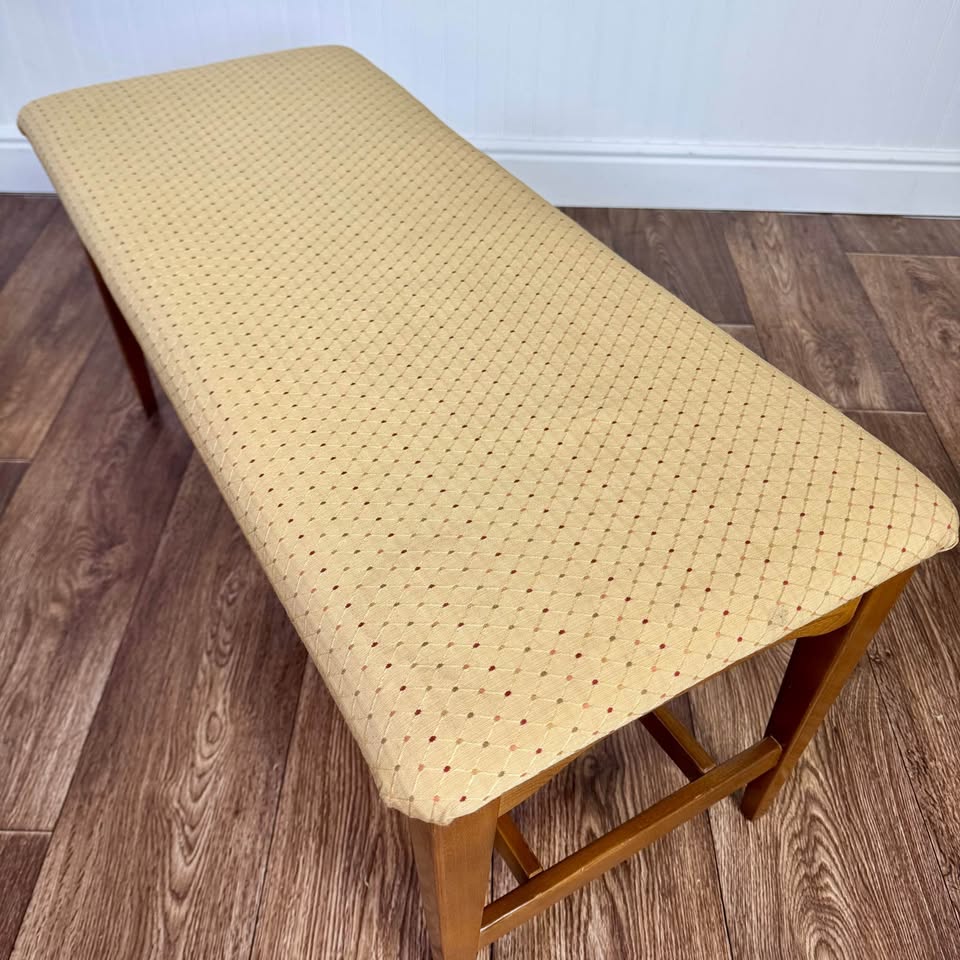 Mid-Century Upholstered Bench / Entryway or End-of-Bed Seat