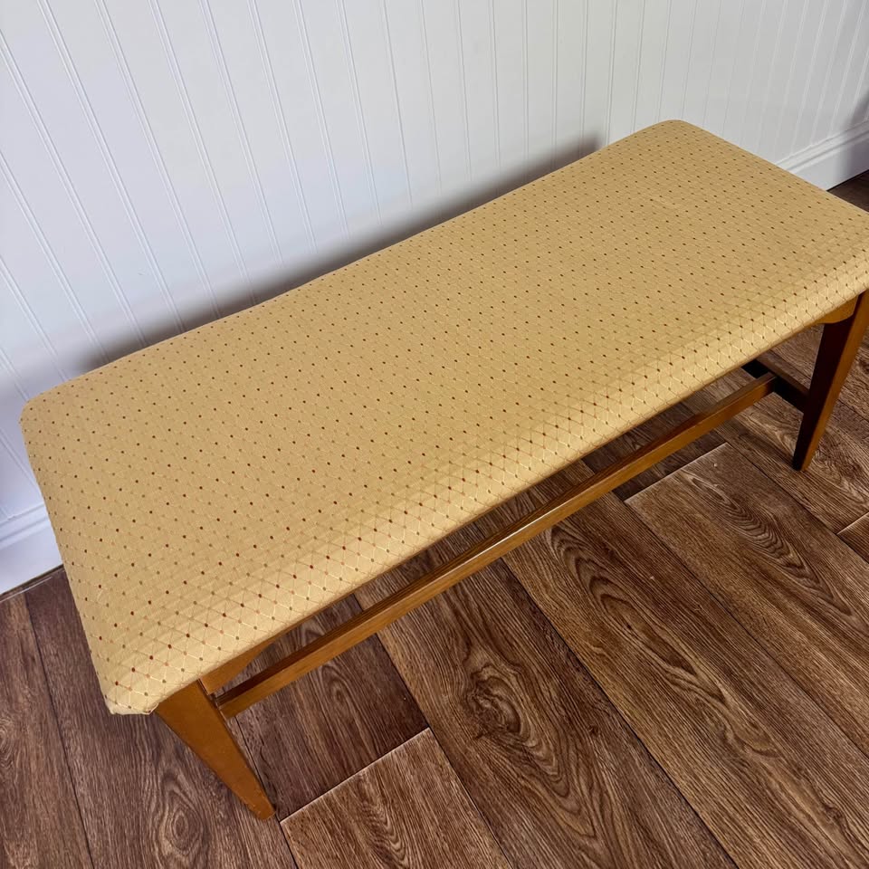 Mid-Century Upholstered Bench / Entryway or End-of-Bed Seat