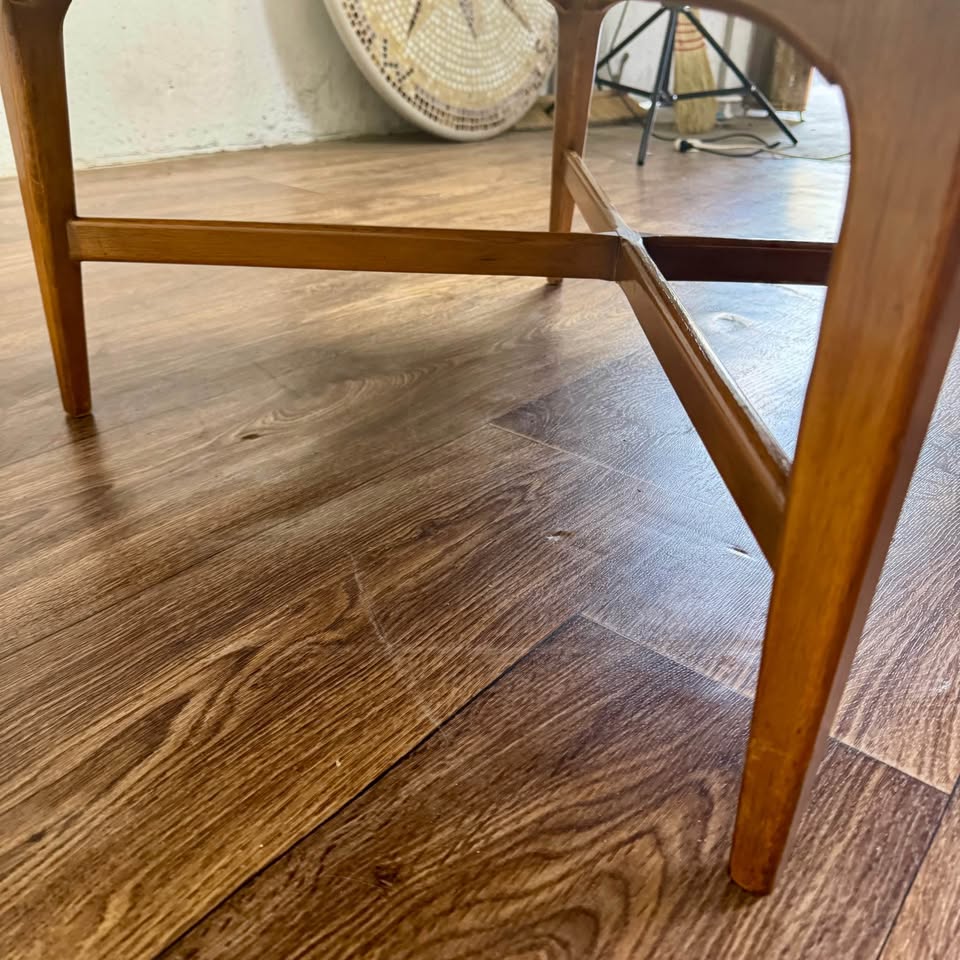 Vintage Mid-Century Modern Solid Oak Coffee Table w/ Spider Base