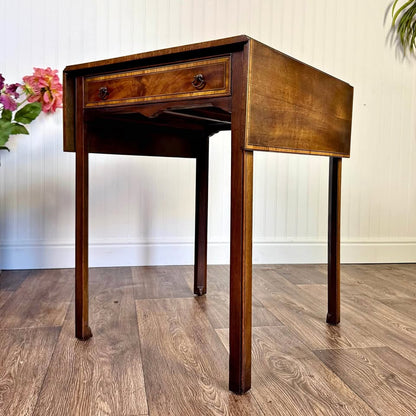 Angled view of Vintage Mahogany Wood Federal Drop Leaf End Table