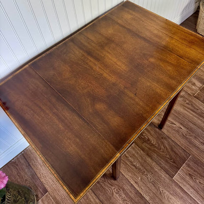 Top view of Vintage Mahogany Wood Federal Drop Leaf End Table with leaves extended 
