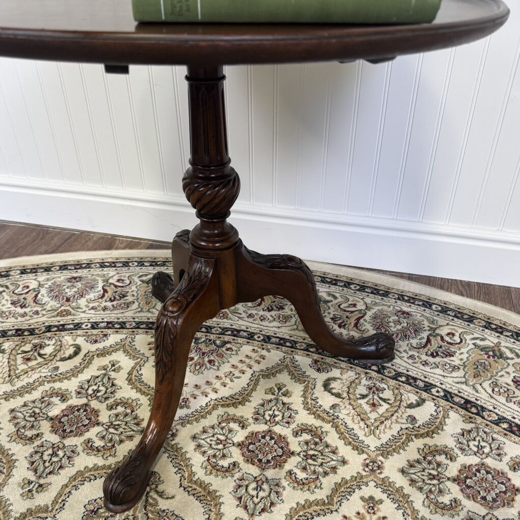 Antique Style 3-Tier Rotating Pedestal Table
