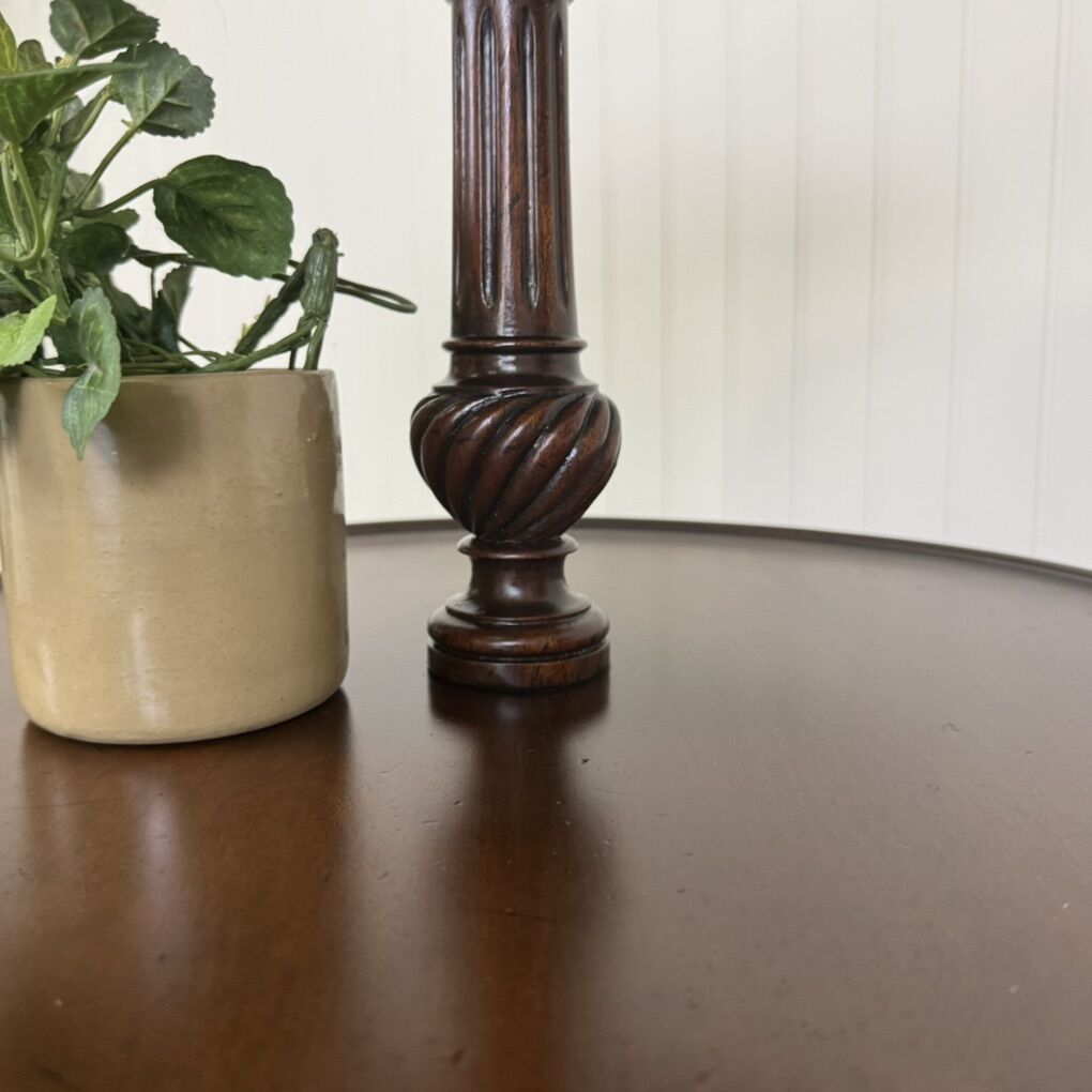 Antique Style 3-Tier Rotating Pedestal Table