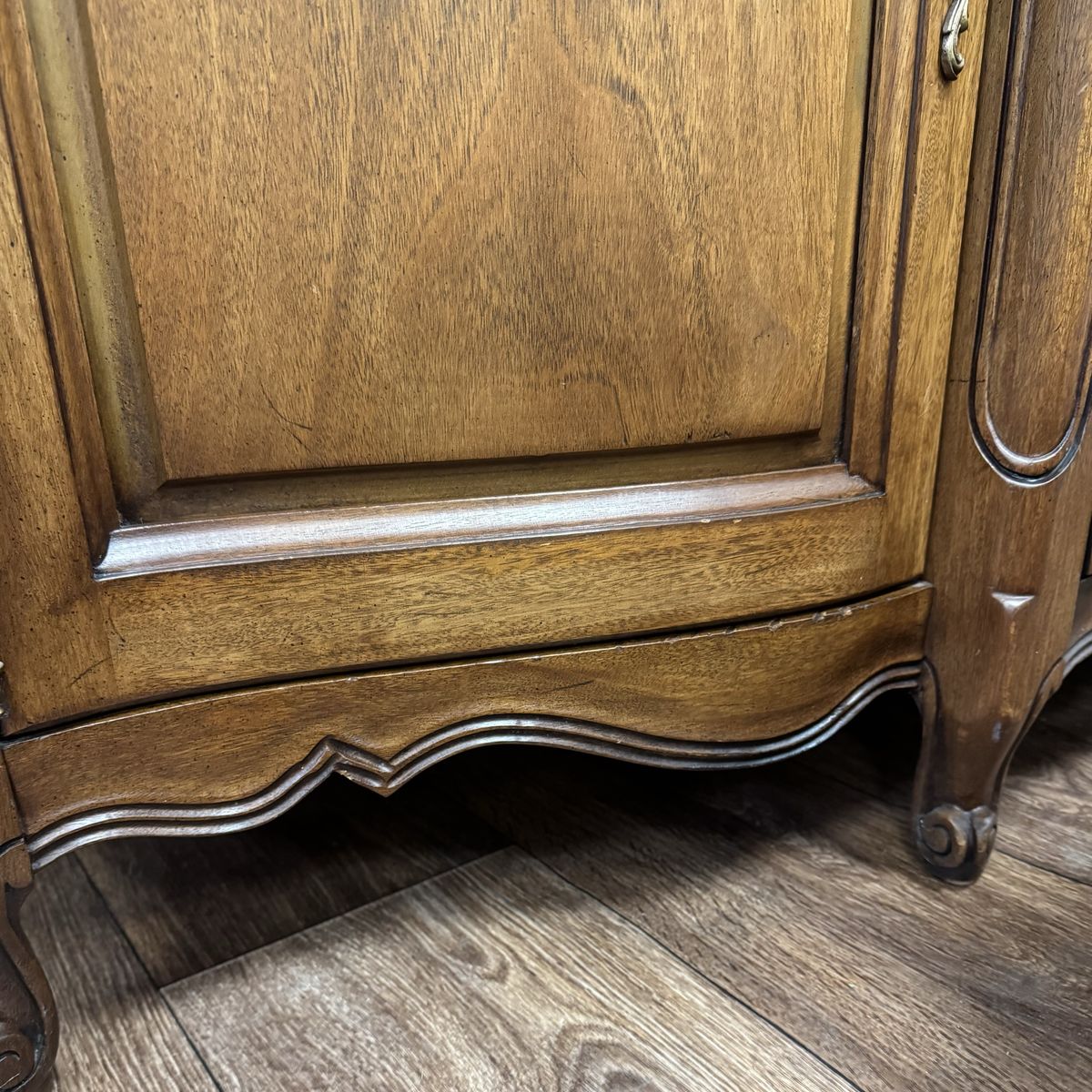 72” French Provincial Buffet & Display Cabinet – White Fine Furniture