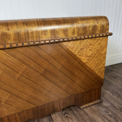 Lane Art Deco Waterfall Cedar Chest / Trunk