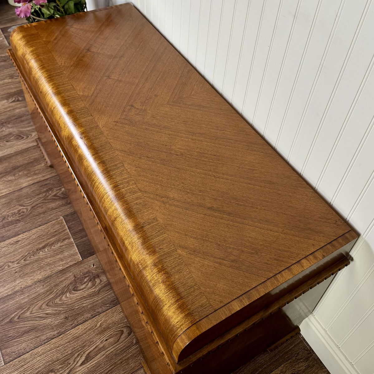 Lane Art Deco Waterfall Cedar Chest / Trunk