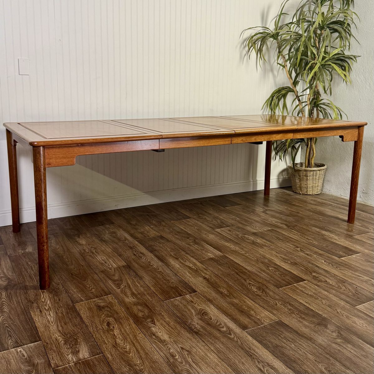 Mid-Century Chinoiserie 9-Piece Dining Set
