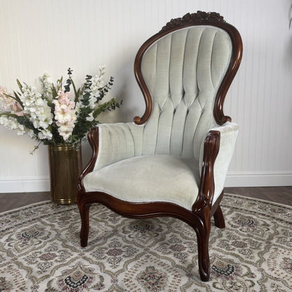 Victorian High-Back Velvet Tufted Accents Chair