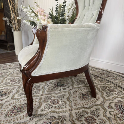 Victorian High-Back Velvet Tufted Accents Chair