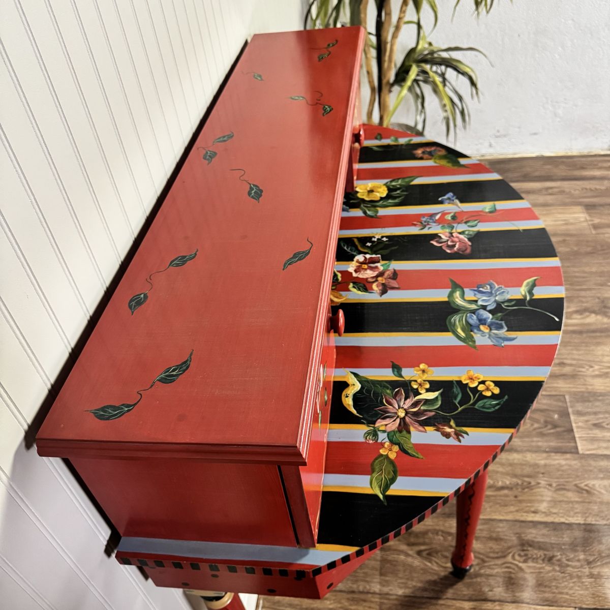 Vintage 1990s Hand-Painted Stonehouse Farm Goods Demilune Desk or Console
