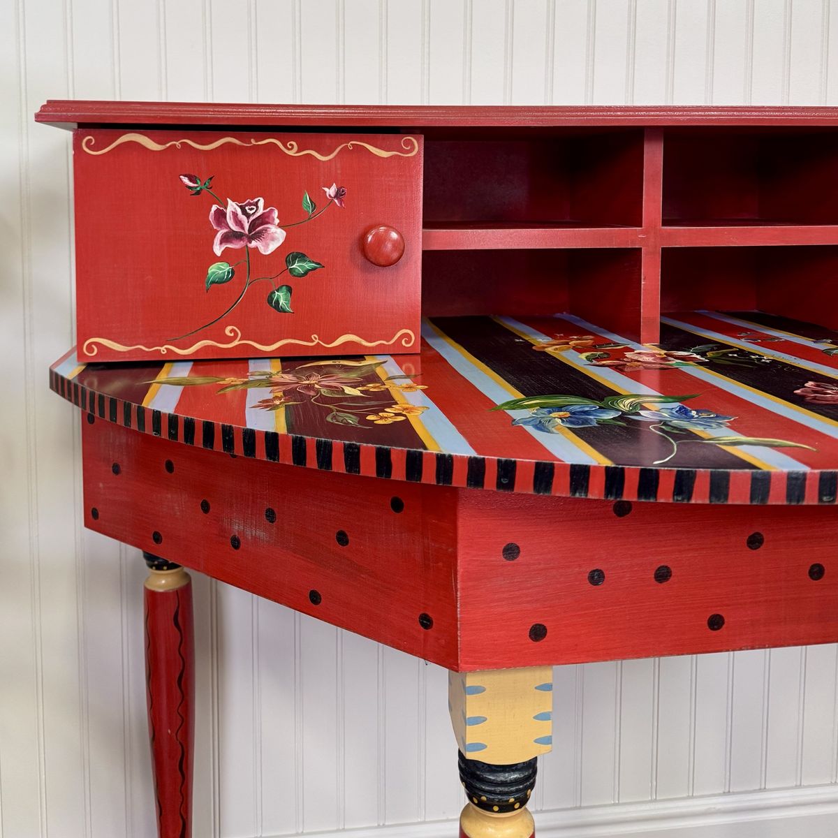 Vintage 1990s Hand-Painted Stonehouse Farm Goods Demilune Desk or Console