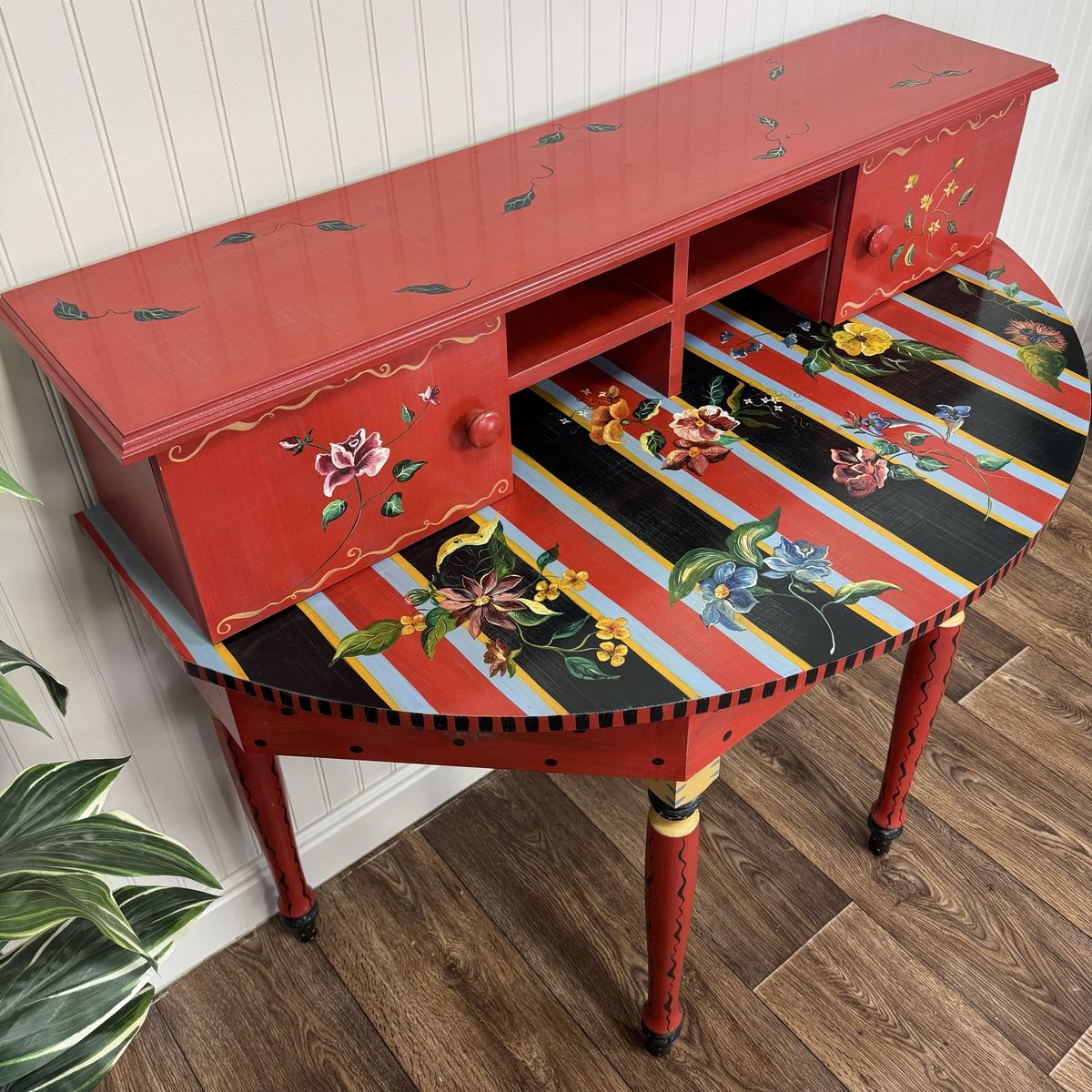 Vintage 1990s Hand-Painted Stonehouse Farm Goods Demilune Desk or Console
