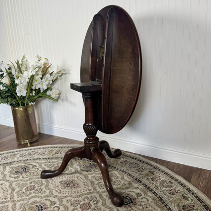 Vintage Chippendale Tilt-Top Pedestal Table