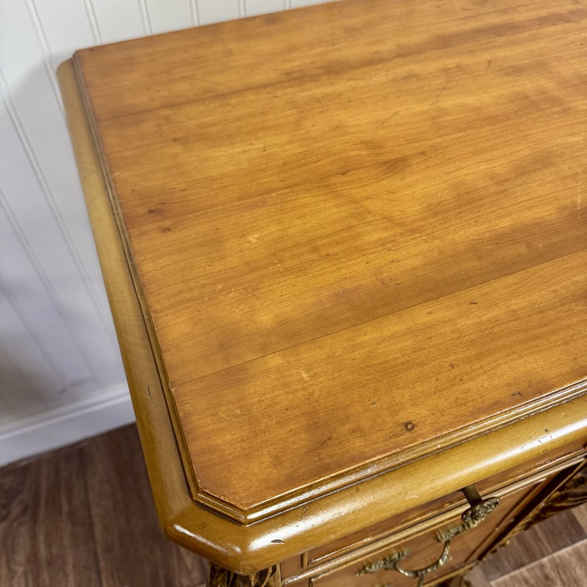Vintage ca. 1930s French Provincial Desk / Vanity