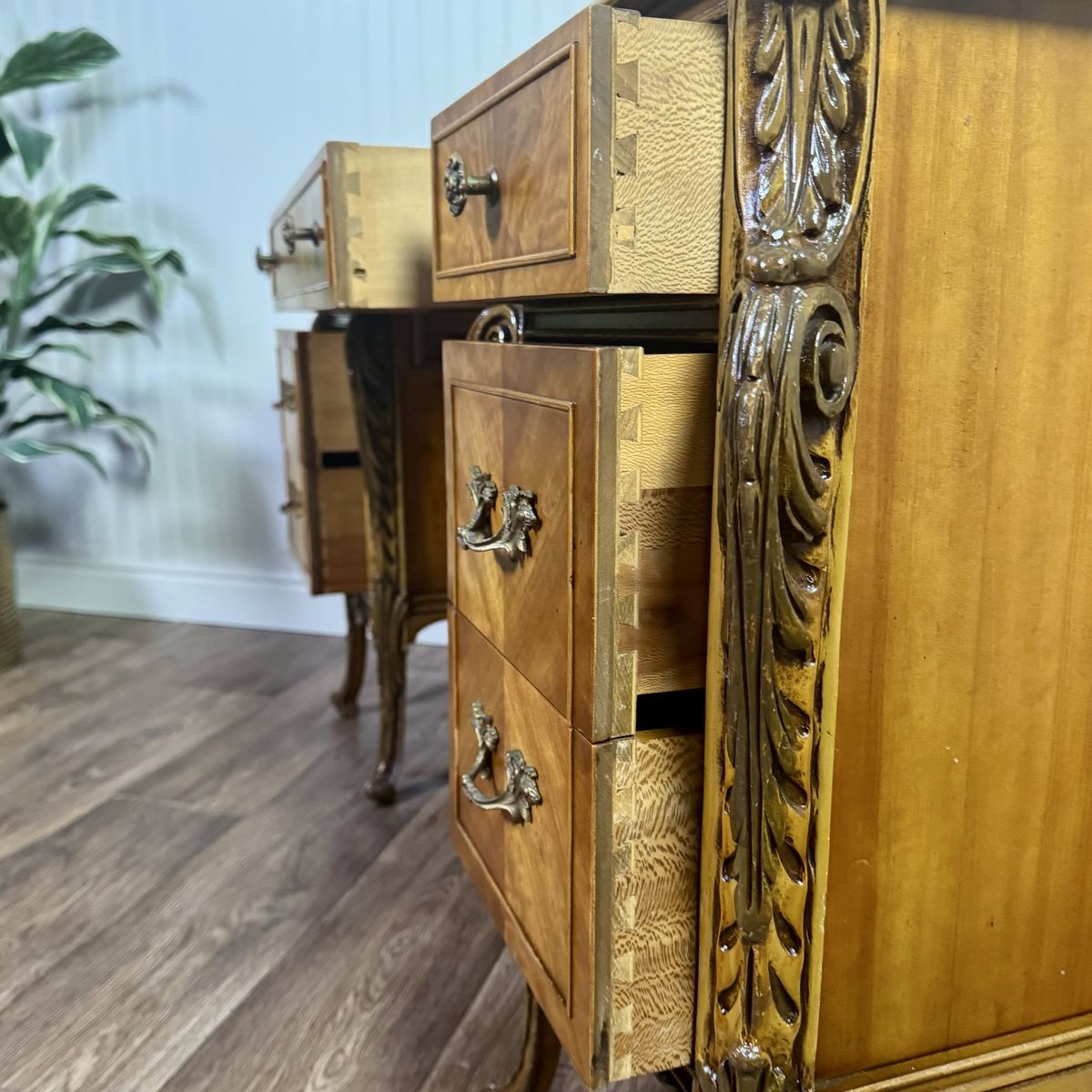 Vintage ca. 1930s French Provincial Desk / Vanity