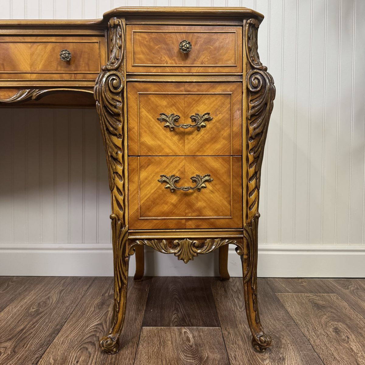 Vintage ca. 1930s French Provincial Desk / Vanity