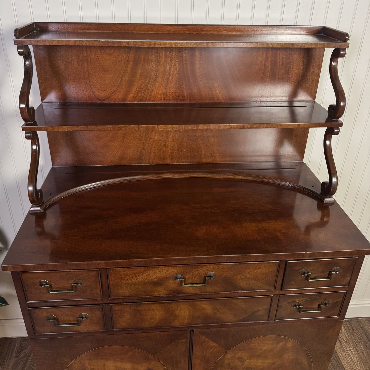 Vintage Heritage Henredon Mahogany Cabinet / Buffet with Waterfall Plate Shelf