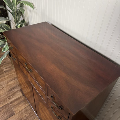 Vintage Heritage Henredon Mahogany Cabinet / Buffet with Waterfall Plate Shelf