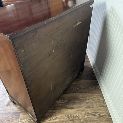 Vintage Heritage Henredon Mahogany Cabinet / Buffet with Waterfall Plate Shelf