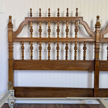Vintage King Spindle Headboard and Rails – Morganton "Barcelona" Collection
