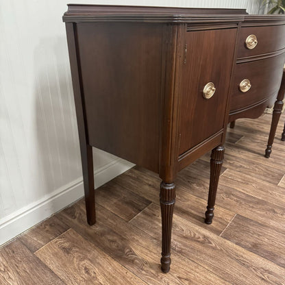 Vintage Mahogany Federal-Style Sideboard / Buffet