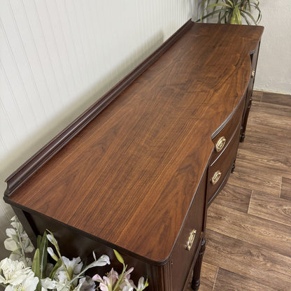 Vintage Mahogany Federal-Style Sideboard / Buffet