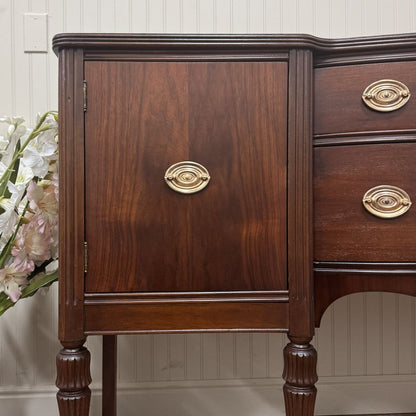 Vintage Mahogany Federal-Style Sideboard / Buffet