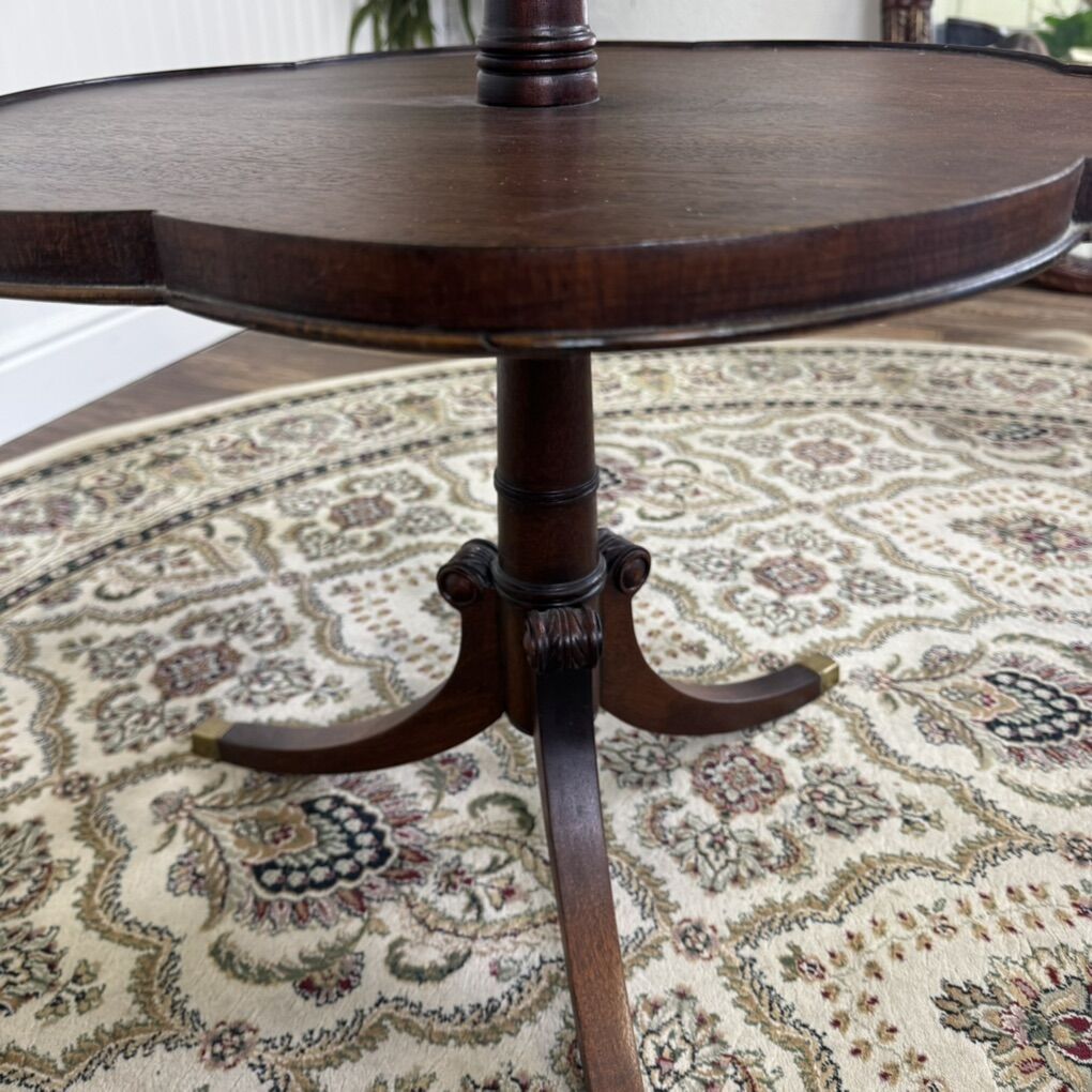 Vintage Mahogany 2-Tier Pedestal Side Table