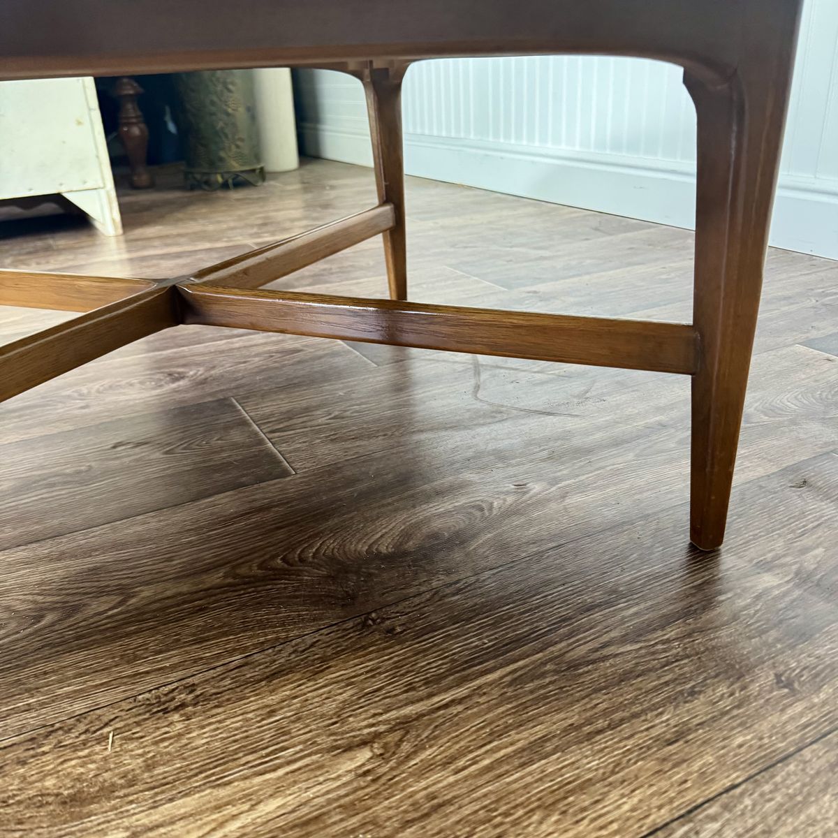 Vintage MCM Solid Oak Coffee Table w/ Spider Base