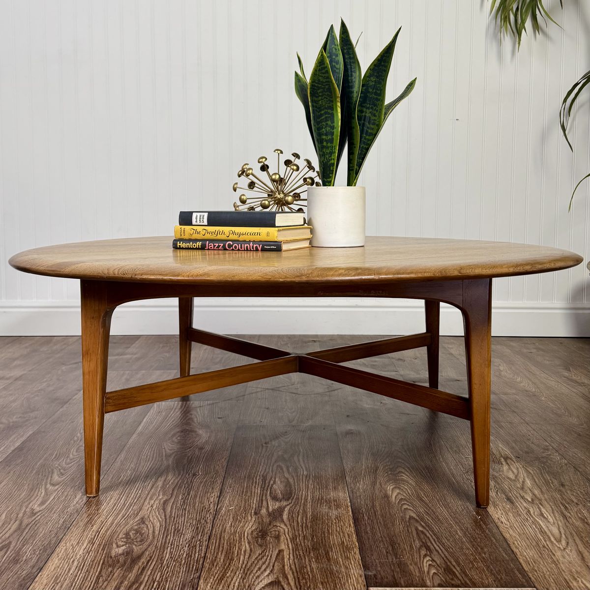 Vintage MCM Solid Oak Coffee Table w/ Spider Base