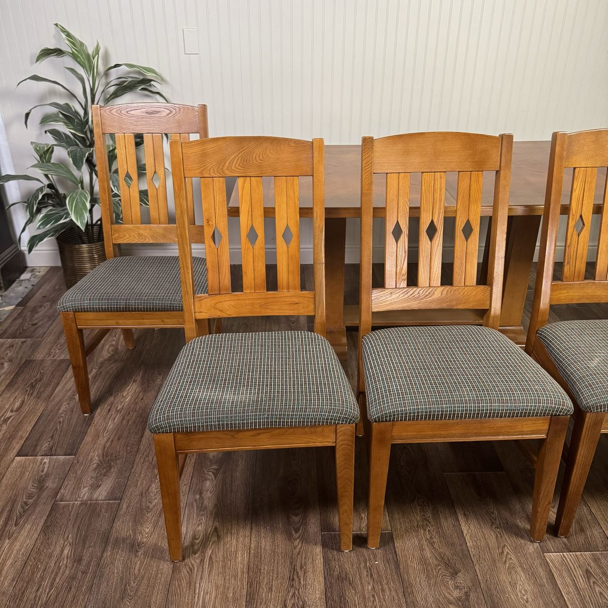 Vintage Mission-Style Oak Dining Set
