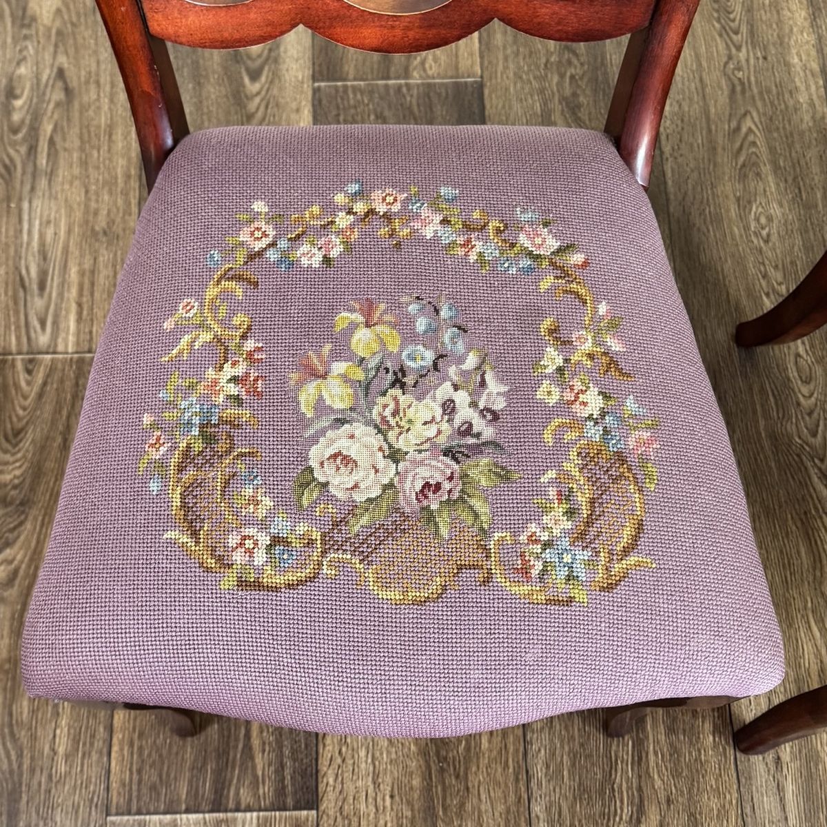 6 Vintage Victorian Rococo Revival Balloon-Back Dining Chairs with Needlepoint Seats