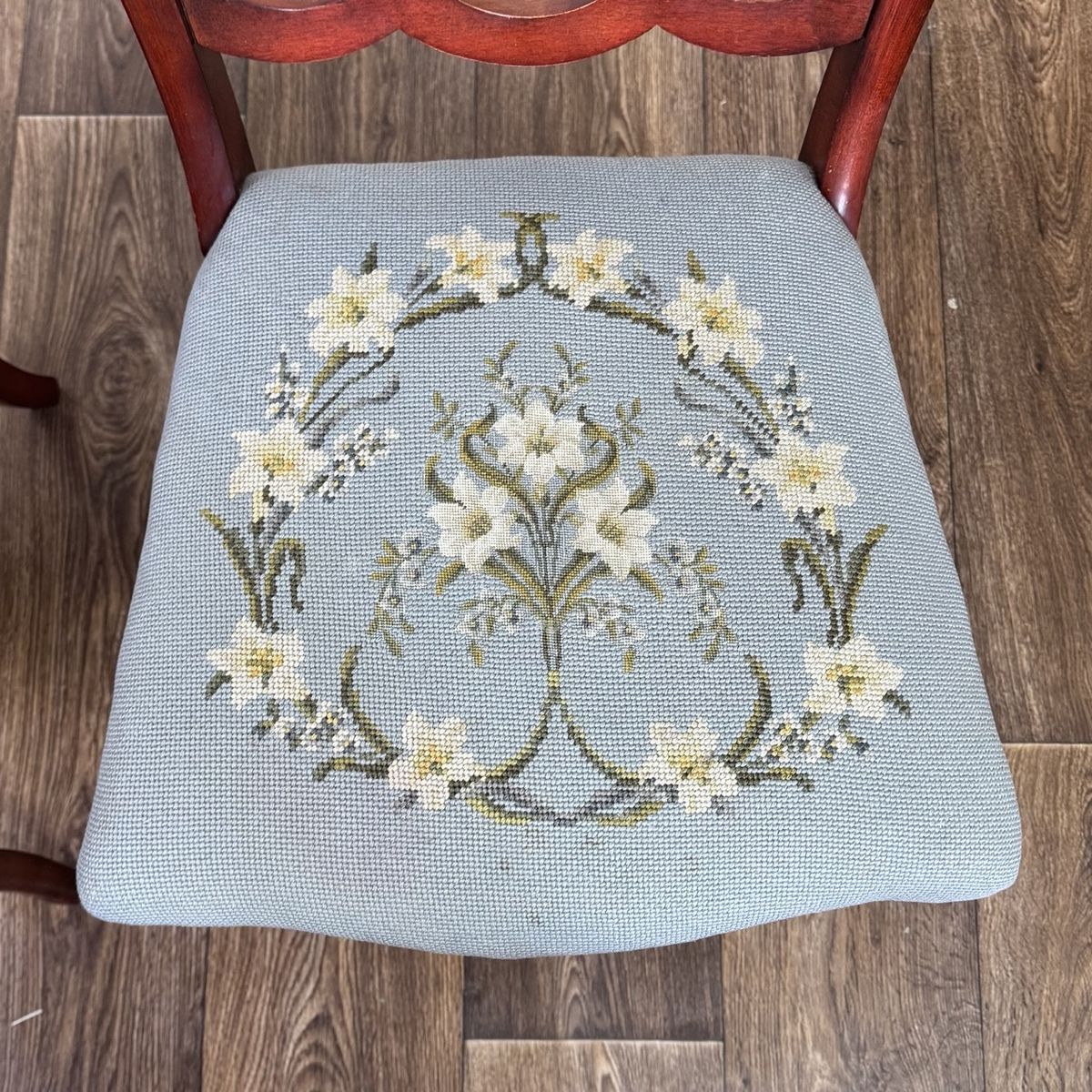 6 Vintage Victorian Rococo Revival Balloon-Back Dining Chairs with Needlepoint Seats