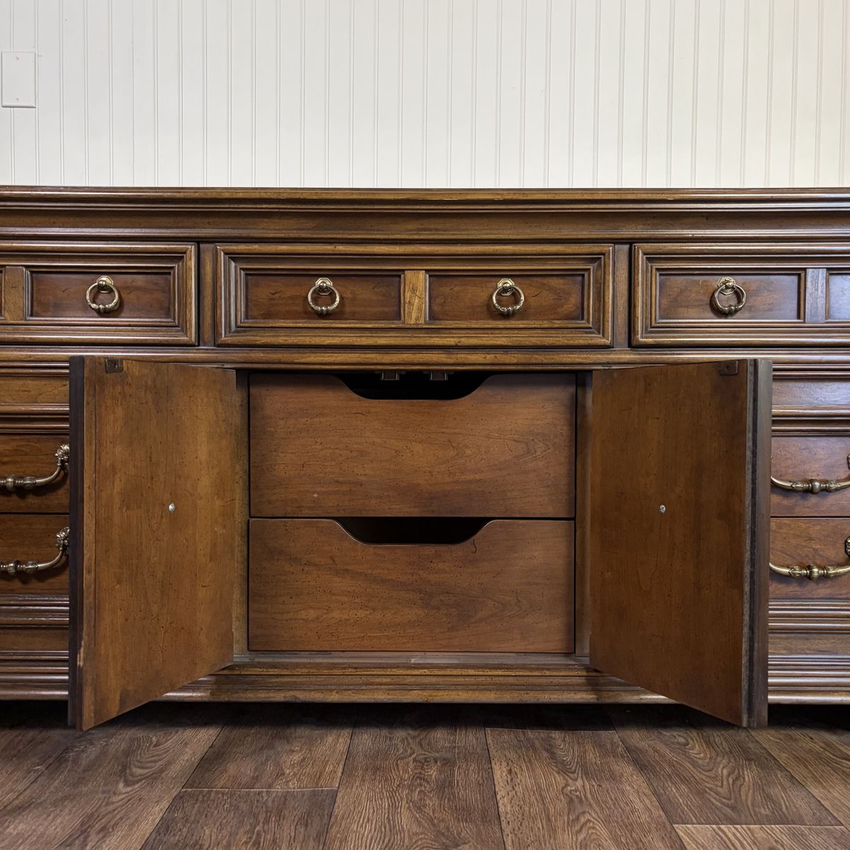 1971 Vintage Thomasville Spanish Revival Triple Dresser with Two Mirrors