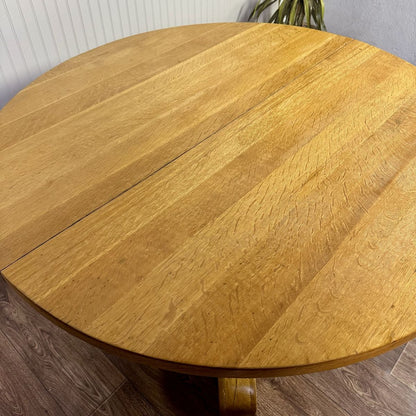 Vintage Tiger Oak Round Pedestal Dining Table