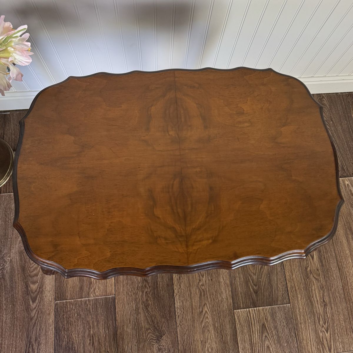 Walnut Hand-Carved French Provincial Side Table